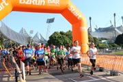 b2run 2019 19.00 Uhr 3. Start (©Foto: Martin Schmitz)